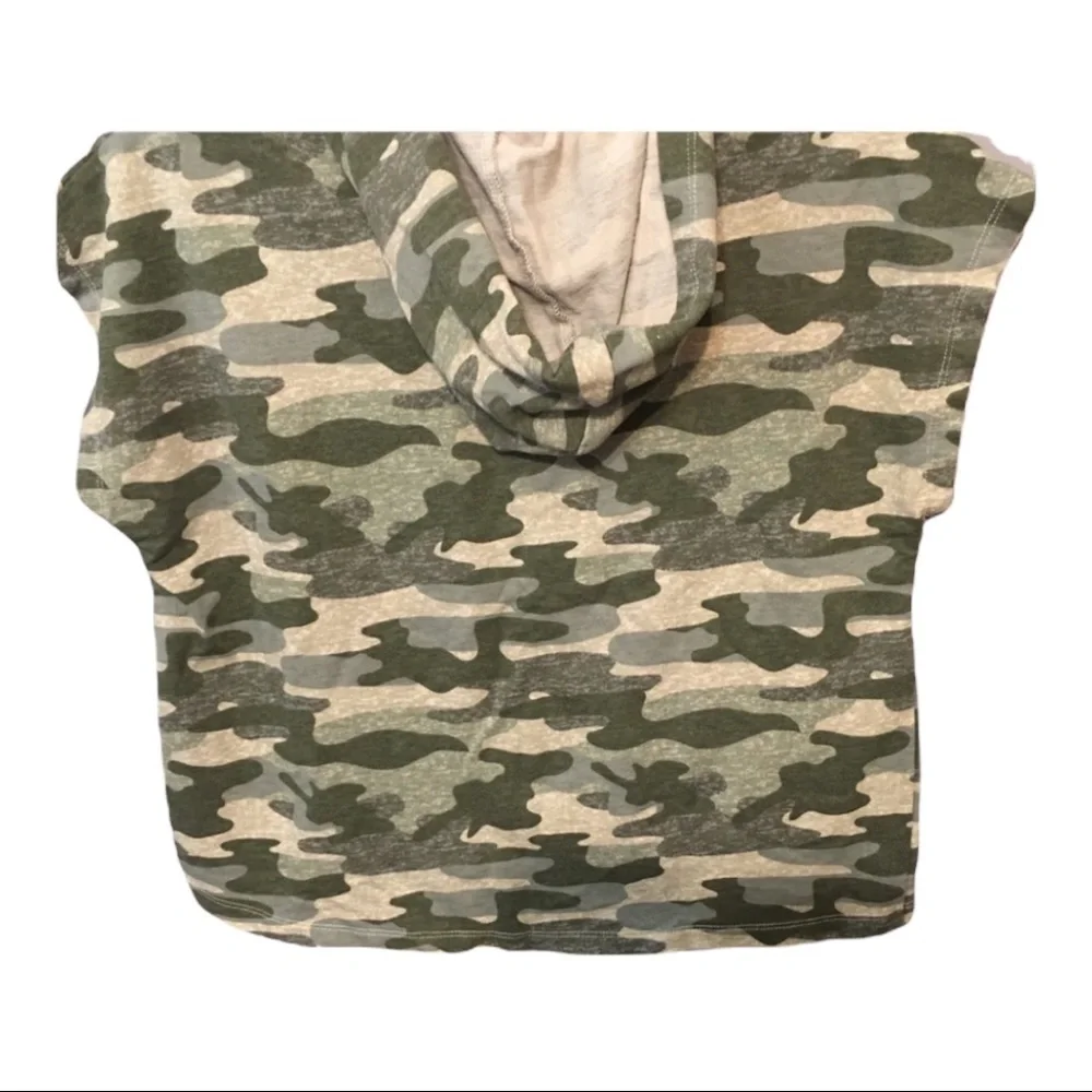 Justice Sleeveless Lace-Up Hooded Cropped Top Green Camo Tween Plus-Size 18/20